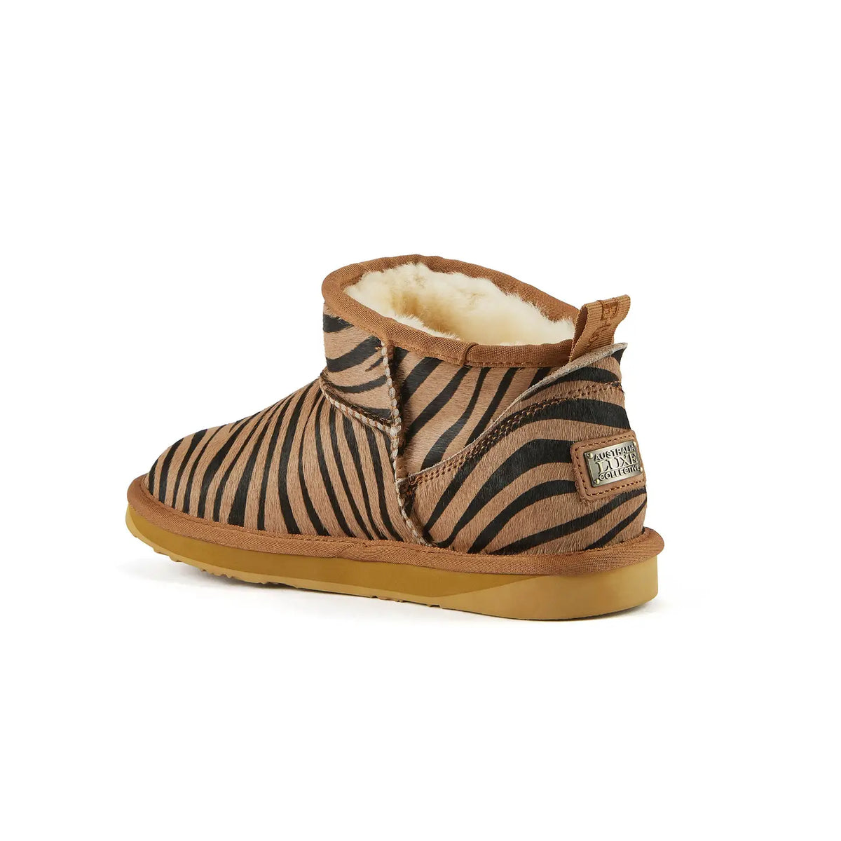 VEOBELLA Kai, Zebra print ultra-short boot, angle view
