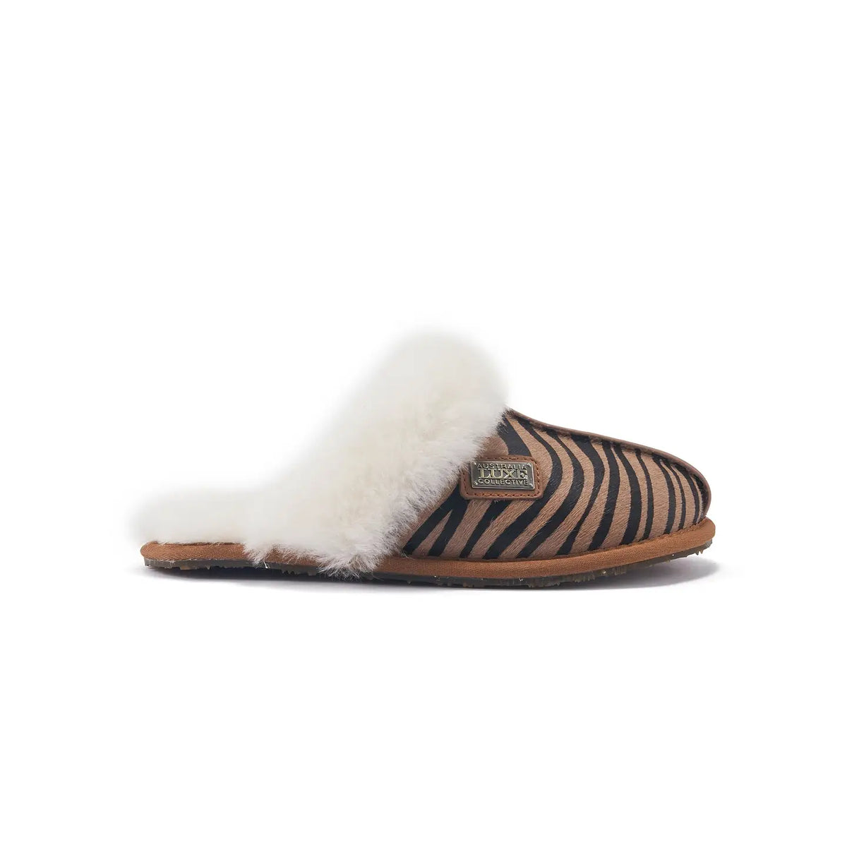 VEOBELLA Piper, Zebra print closed mule, angle view